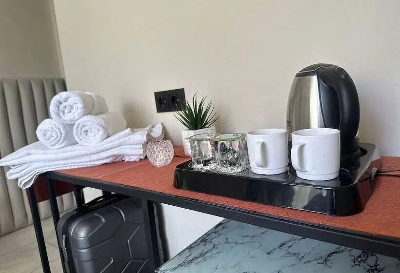 Hotelli D Twins Airport