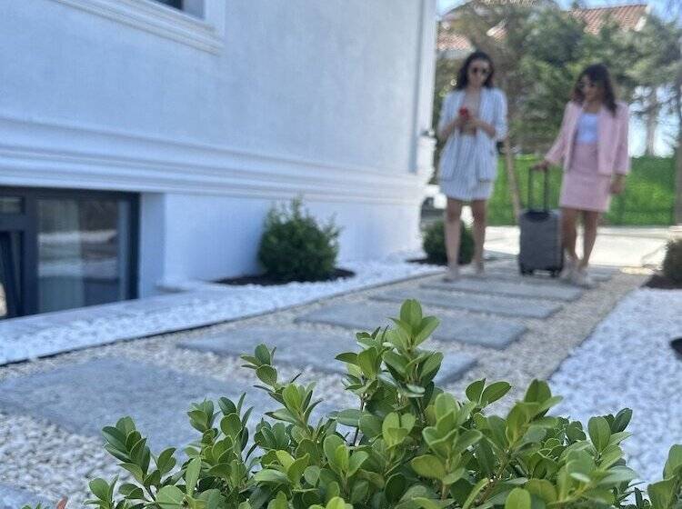 هتل D Twins Airport