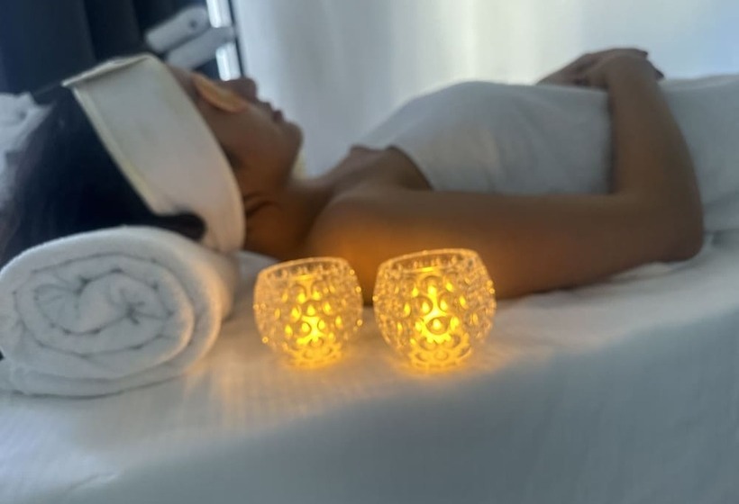 هتل D Twins Airport