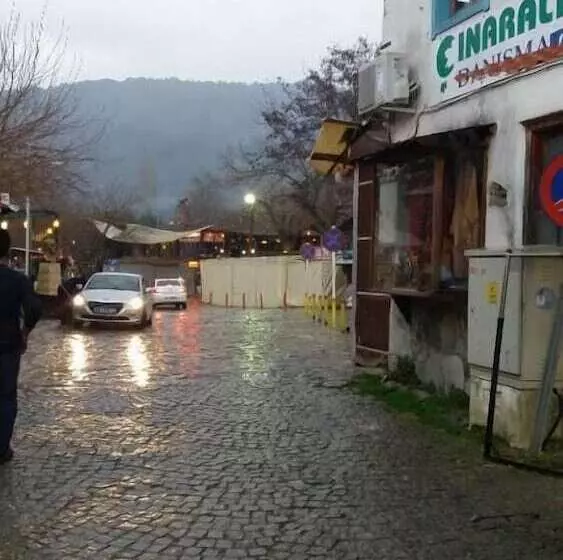 Hotelli Sirince Gargamelin Evi