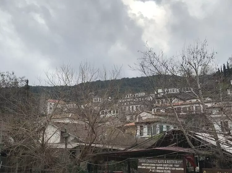 Hotelli Sirince Gargamelin Evi