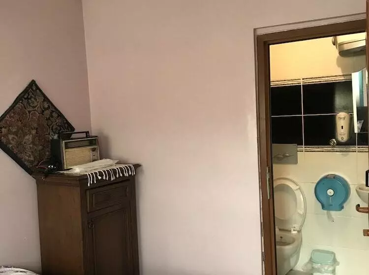 Hotelli Sirince Gargamelin Evi