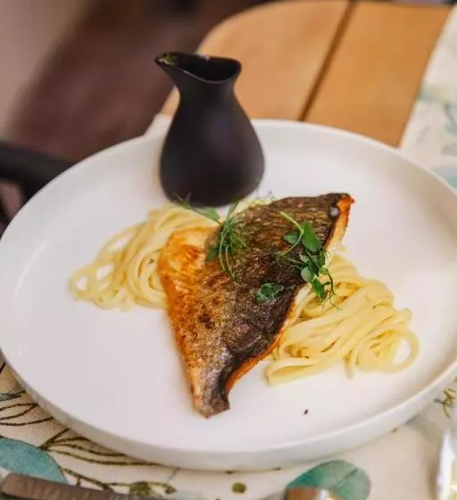 Hotelli Le Castel Cabourg Hôtel & Spa  Restaurant La Calypso