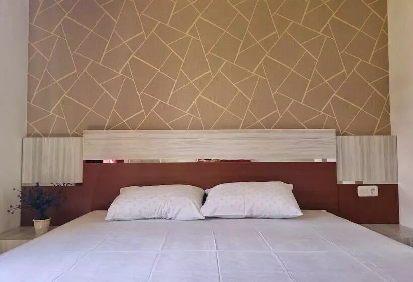 Hotelli Wafaby Guest House