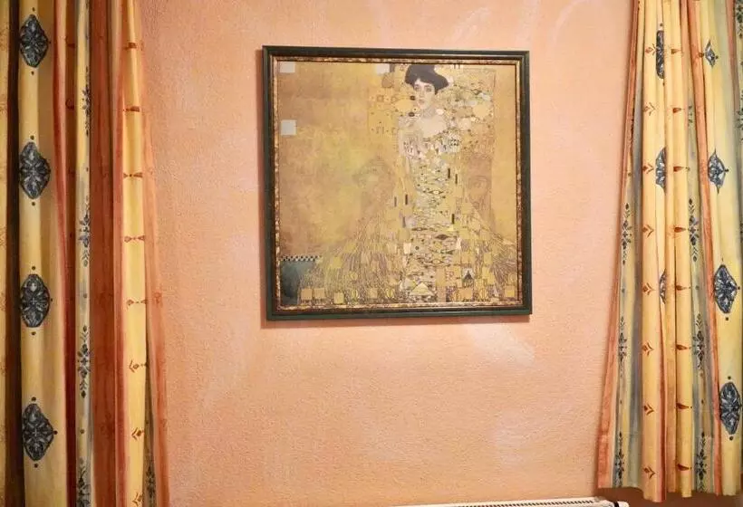 ペンション Apart Laresch