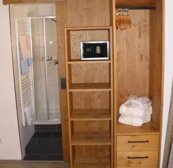 ペンション Haus Herrawald