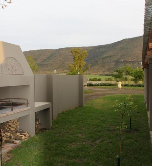 بنسيون Mountain View Country Guest House