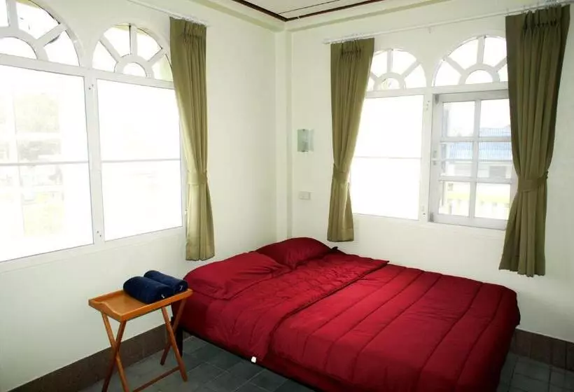 Majatalo Roo Poo Guest House