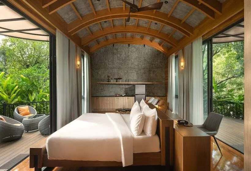 Lomakeskus The Hidden Village Khao Yai