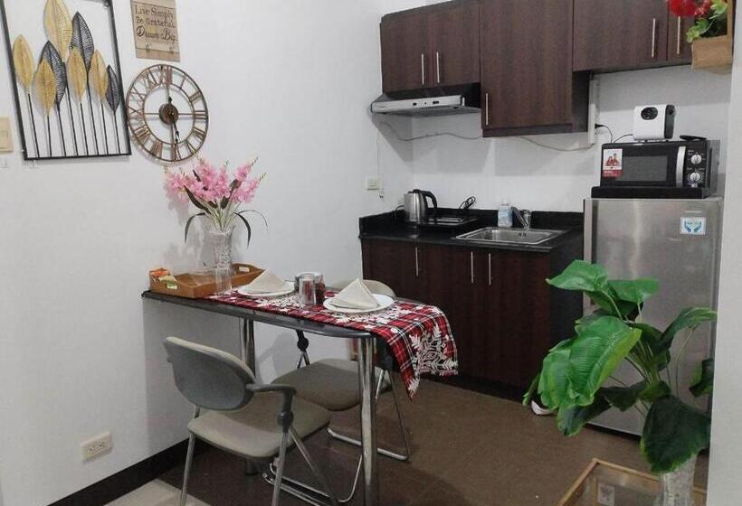 هاستل Nearby Airport T3 At Stamford Mckinley Hill Few Walk To Venice Piazza T116f