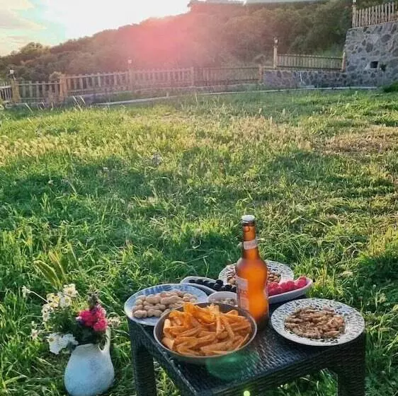 Assos Karadut Taş Otel