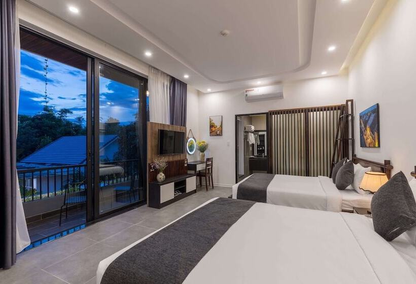 Charm Champion Villa Hoian