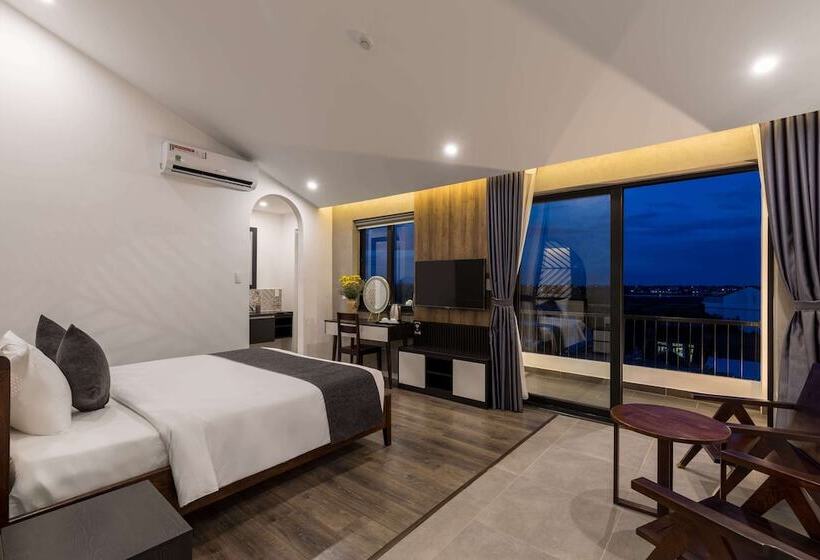 Charm Champion Villa Hoian