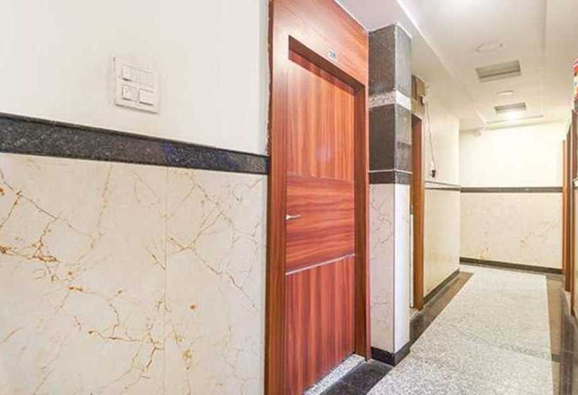 Fabhotel Royal Aanandam