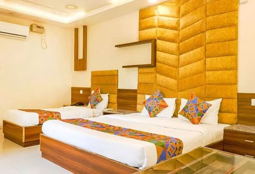 Fabhotel Royal Aanandam