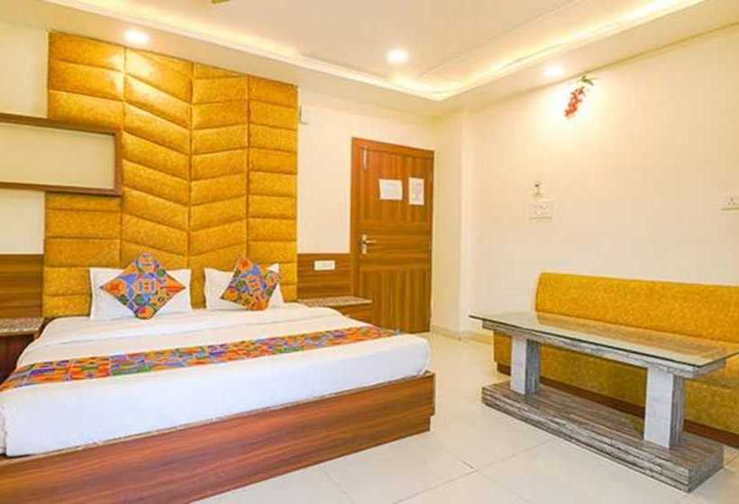 Fabhotel Royal Aanandam