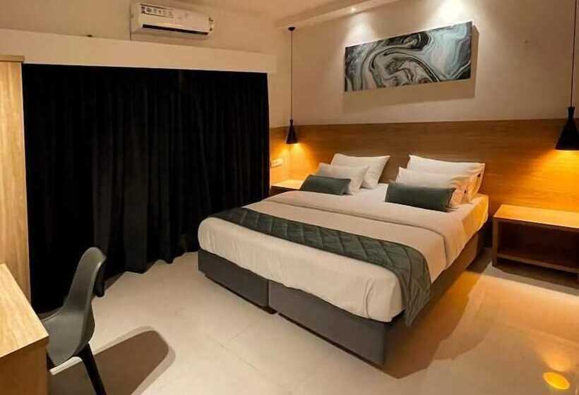 Hôtel Eiffel Suites