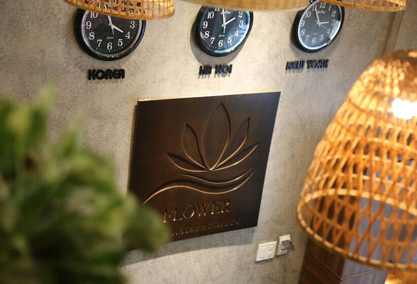 هتل Flower Beachstay & Coffee