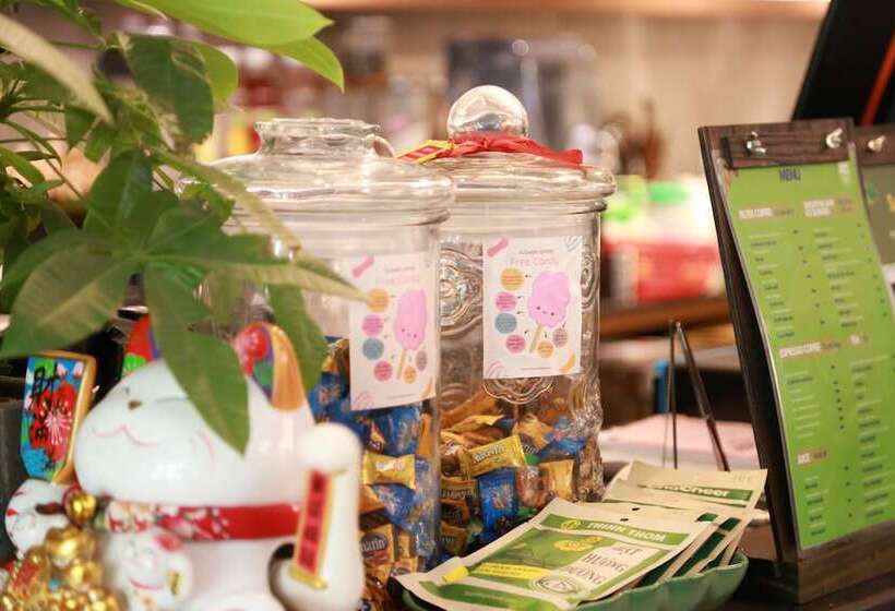 هتل Flower Beachstay & Coffee