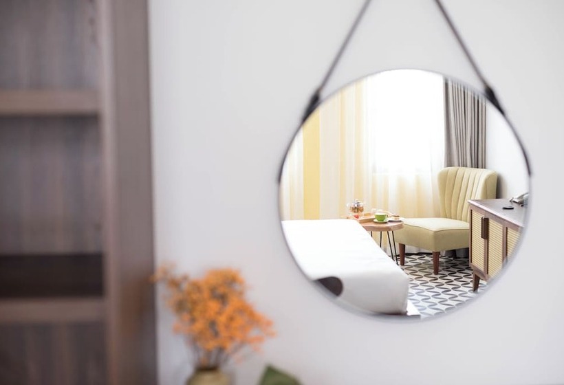 هتل Flower Beachstay & Coffee