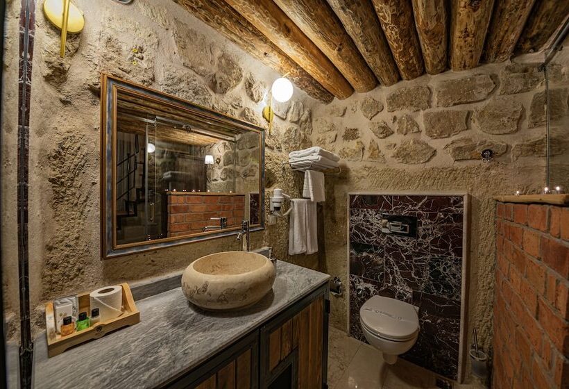 هتل Janus Cappadocia