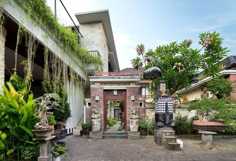 ホテル Jineswari Kuta By Kamara