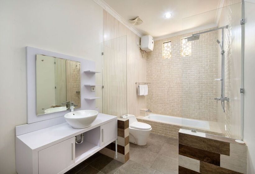 Hotel Jineswari Kuta By Kamara