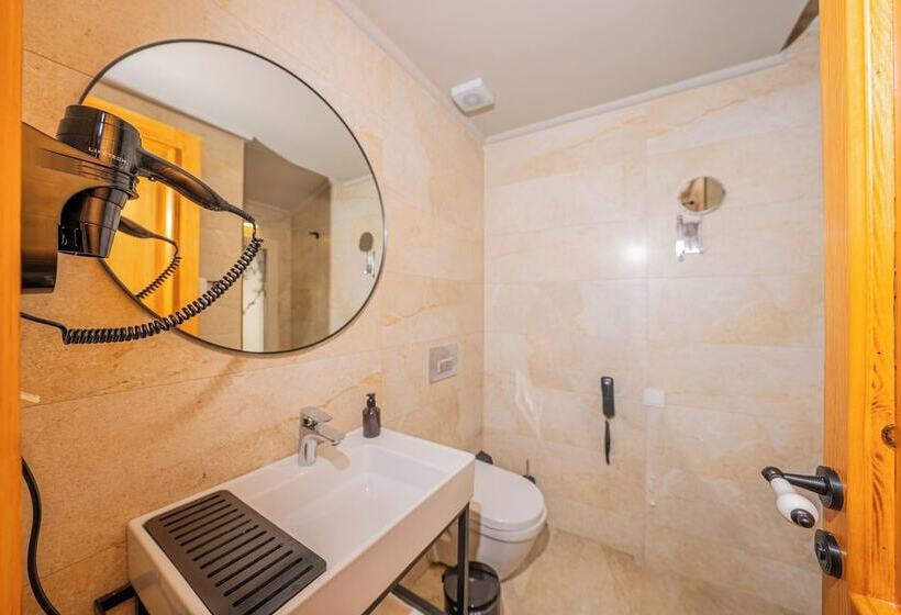 Отель Kairos Valley Health & Nature Resort