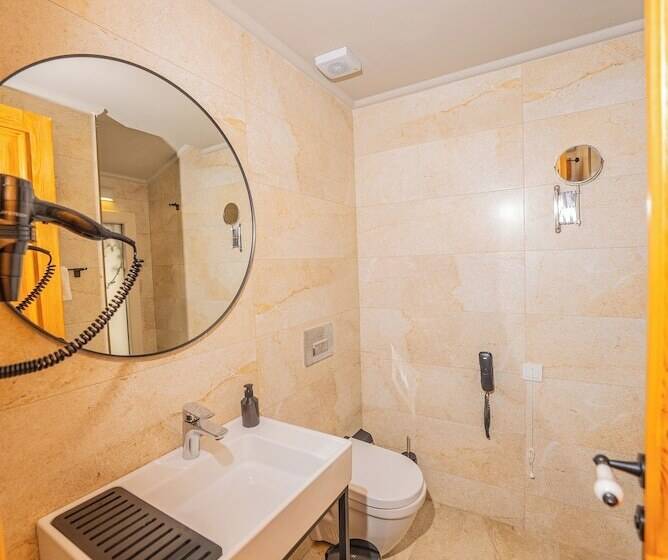 Отель Kairos Valley Health & Nature Resort