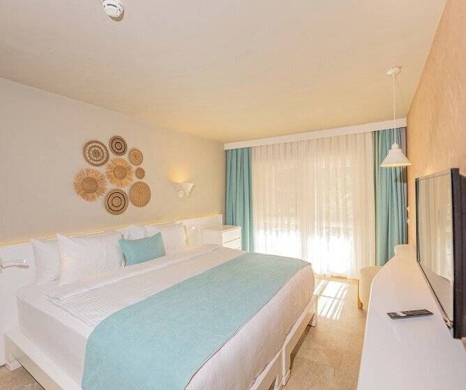 Отель Kairos Valley Health & Nature Resort