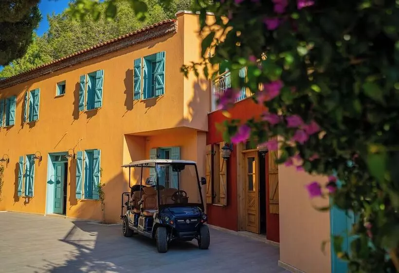 Hotelli Kairos Valley Health & Nature Resort