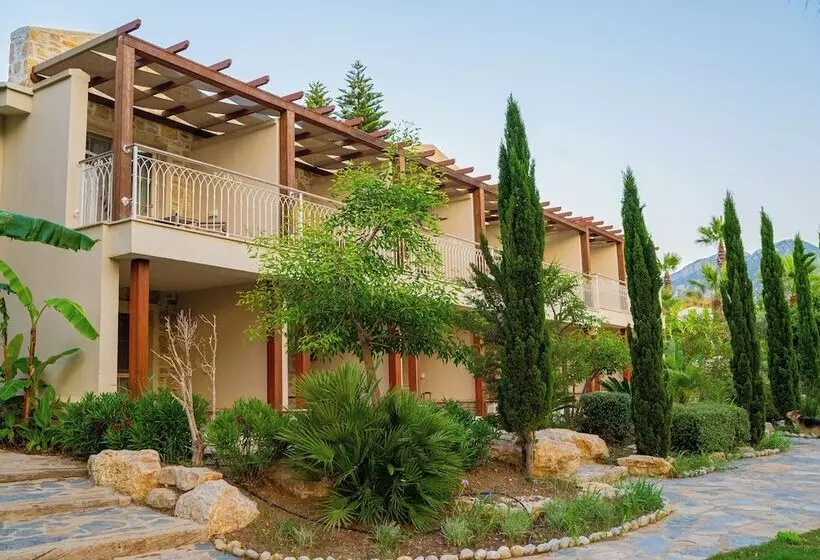 Hotelli Kairos Valley Health & Nature Resort
