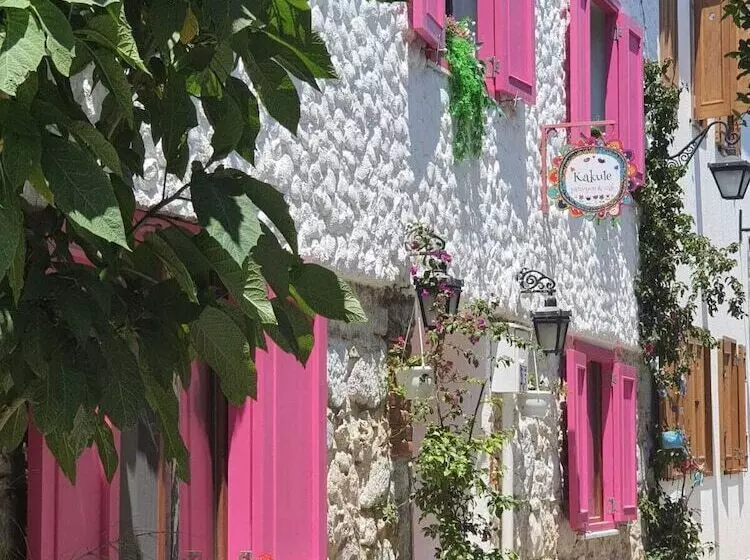 هتل Kakule Pansiyon & Cafe