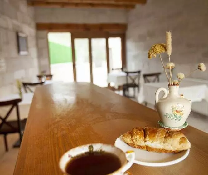 ホテル Narcissos Cave