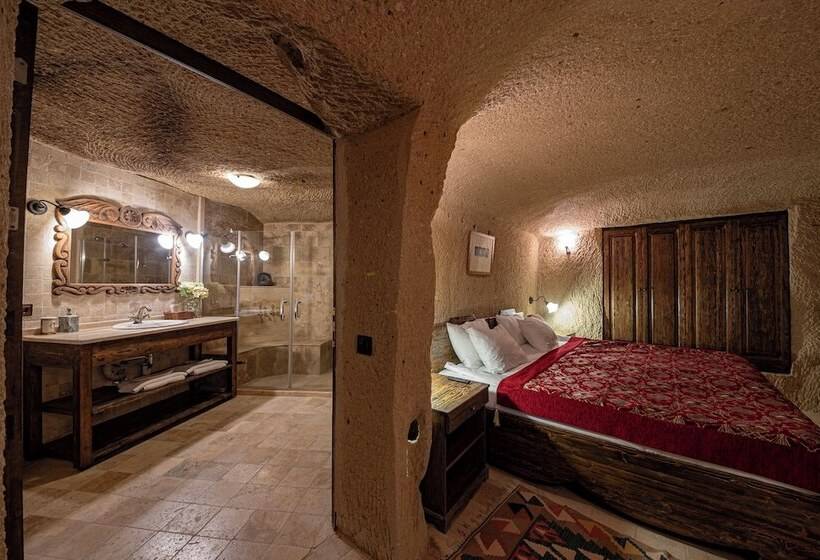 هتل Shiraz Cave Cappadocia