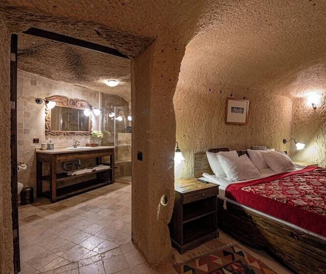 هتل Shiraz Cave Cappadocia