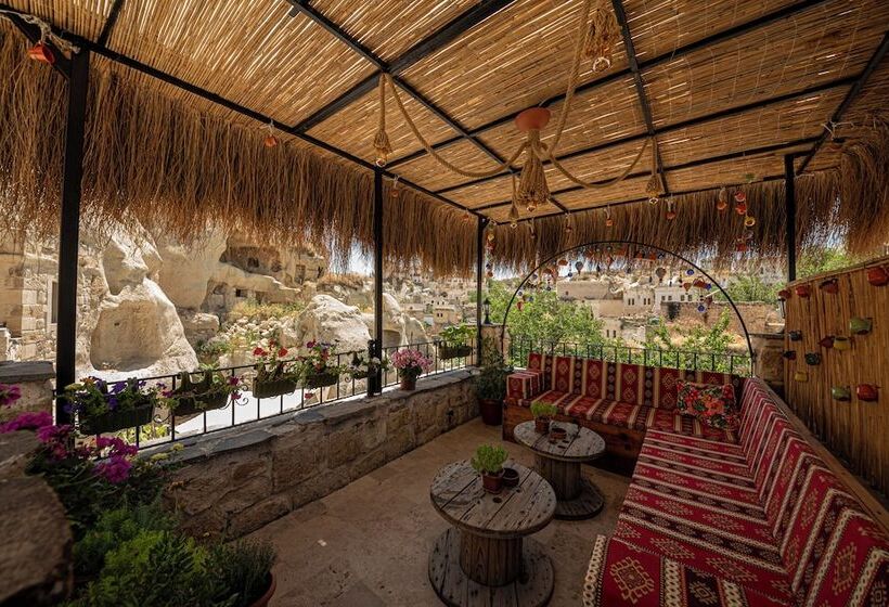 هتل Shiraz Cave Cappadocia