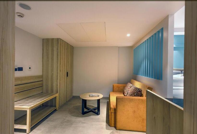 Lomakeskus Ramada By Wyndham Goa Arpora