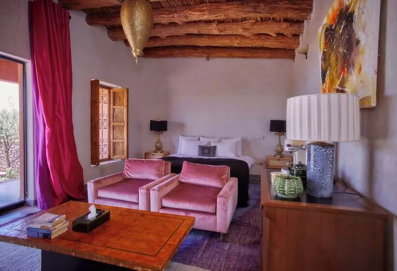 Aamiaismajoitus (B&B) Dar Imiri