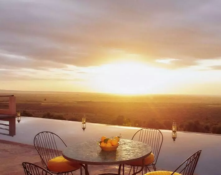 Aamiaismajoitus (B&B) Dar Imiri