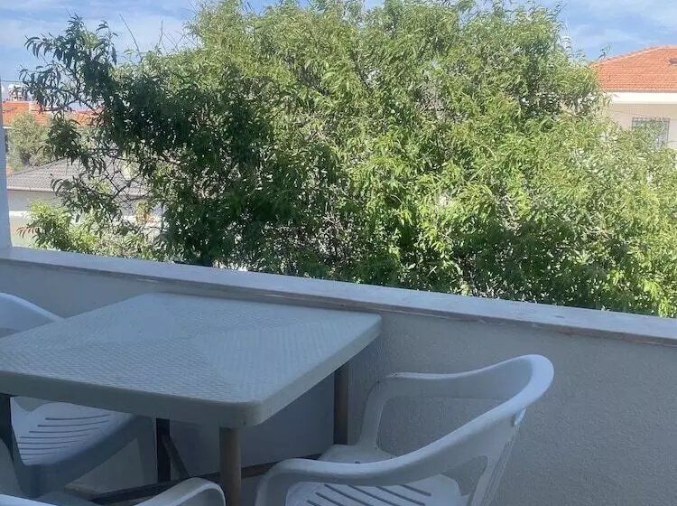 Deniz Kızı Otel çeşme