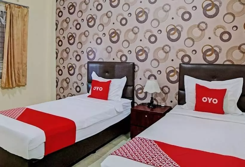 Hotelli Ardisha Homestay Syariah By Oyo