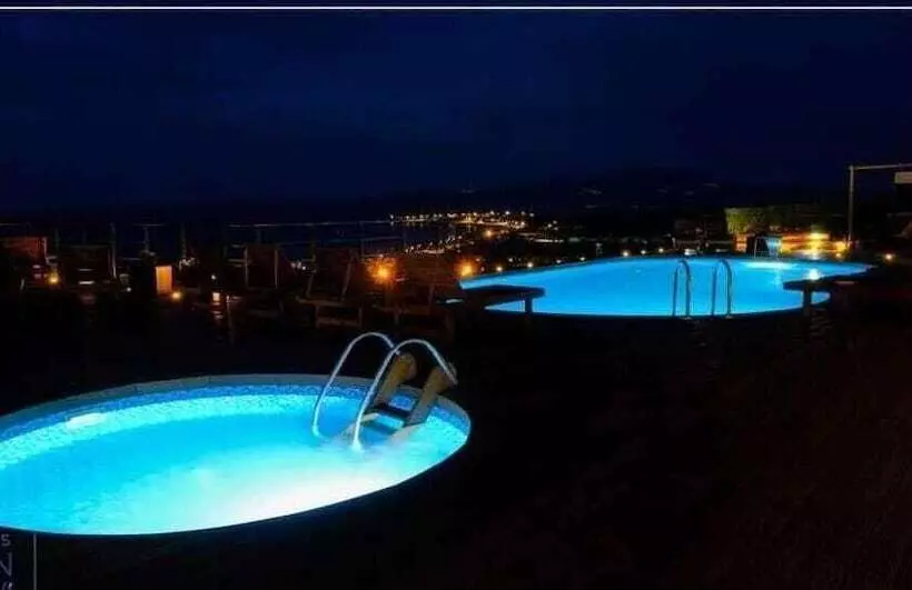 Hotelli Assos Derin Mavi