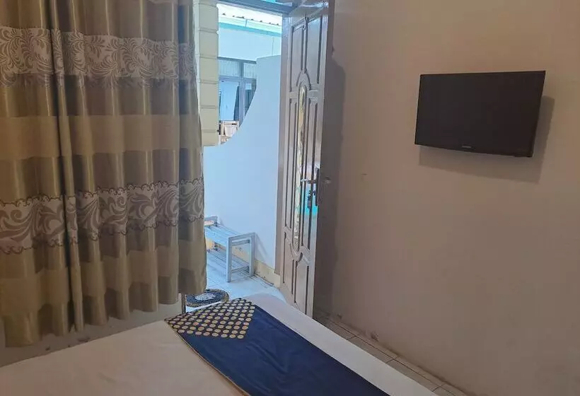 ホテル Bintang Khanida Syari Ah