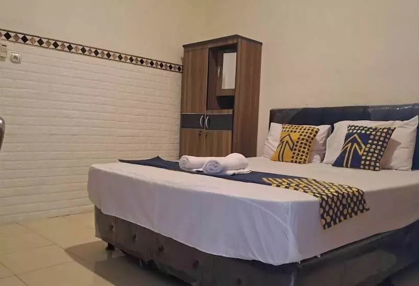 ホテル Bintang Khanida Syari Ah