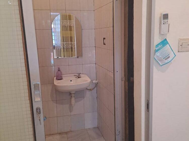 Szálloda Bintang Khanida Syari Ah