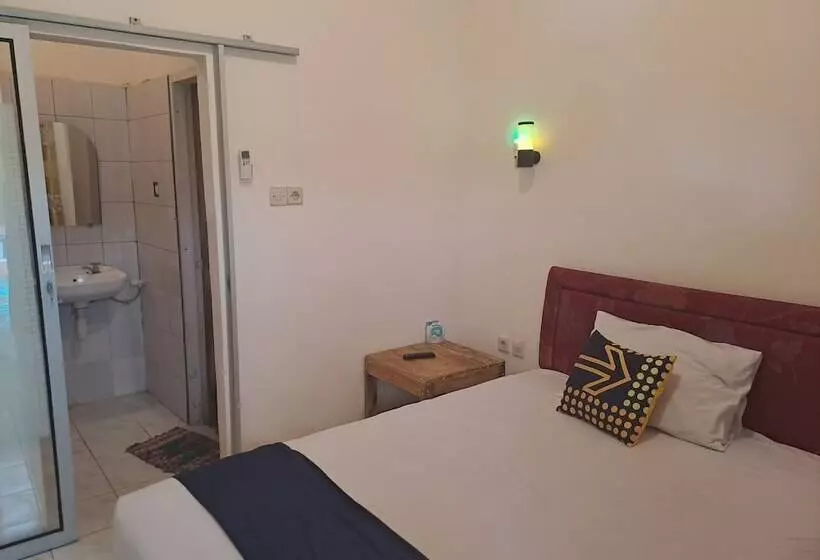 ホテル Bintang Khanida Syari Ah