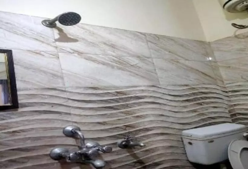 ホテル New Ashiyana Palace Varanasi