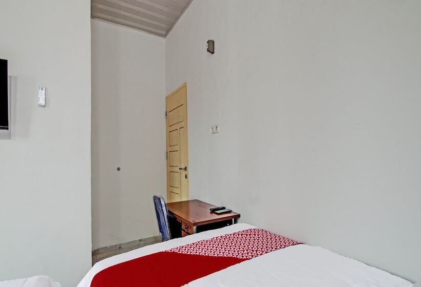 בית מלון כפרי Melati Residence Syariah By Oyo