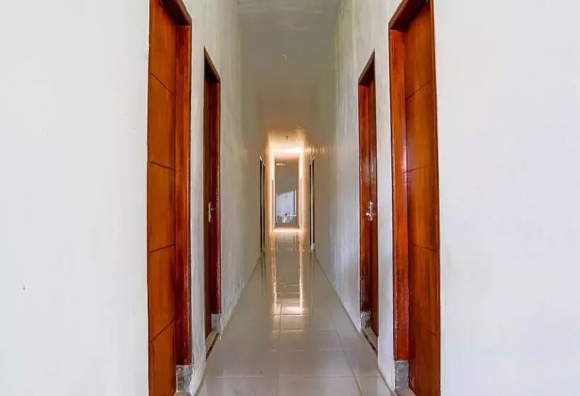 هتل Nurul Hikmah Homestay Syariah & Sport Center By Oyo